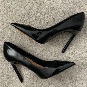 Never worn EXPRESS black Patent Pumps size 7.5